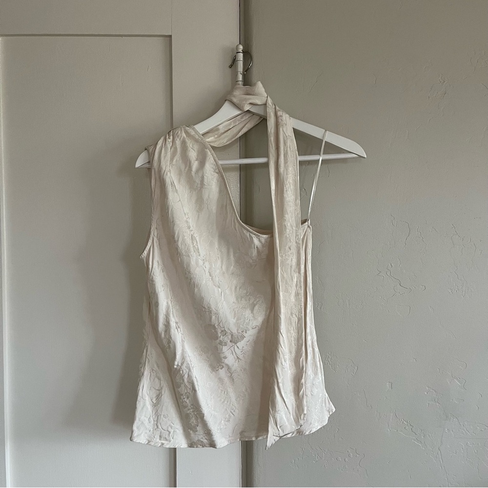 🤍 euc | wayf | elegant one shoulder sleeveless top